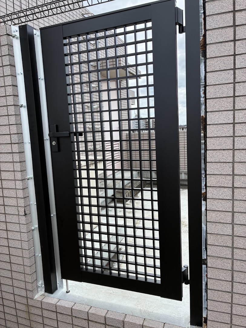 アルミ扉交換