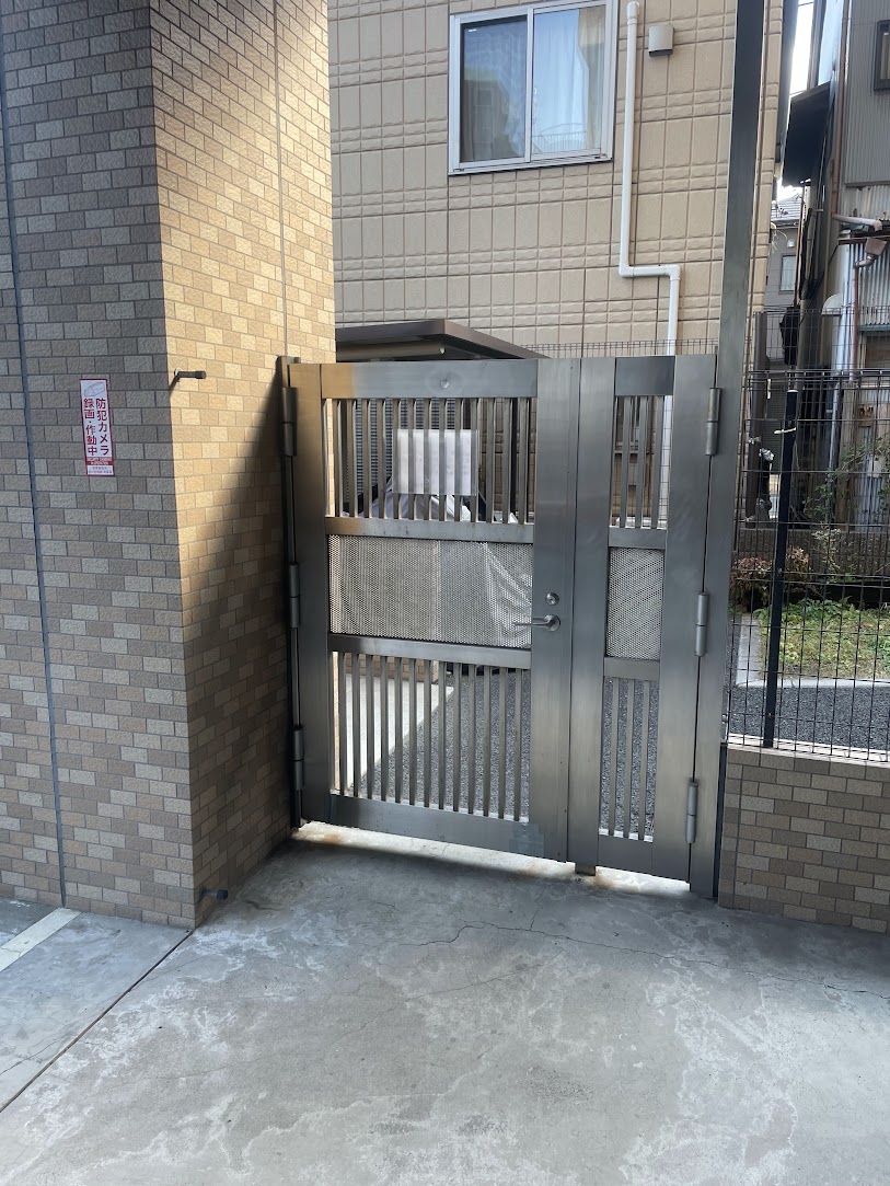 アルミ扉交換